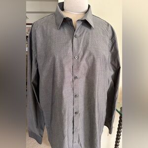 Men’s Calvin Klein Classic Dress Shirt
